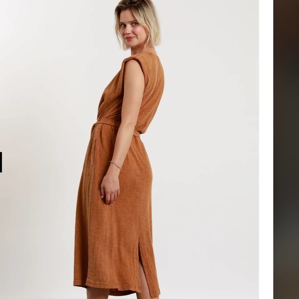 NWT Hello Nite Crew Midi Dress Orange - Size Small